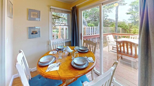 Sandpiper Cottage at Seaside Beach