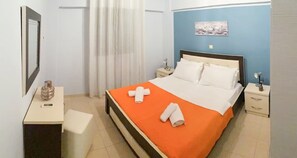 1 habitación, tabla de planchar con plancha, wifi y ropa de cama 