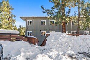 Condo, 2 Bedrooms | Exterior