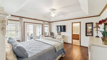 3 Schlafzimmer, Schreibtisch, Bügeleisen/Bügelbrett, WLAN