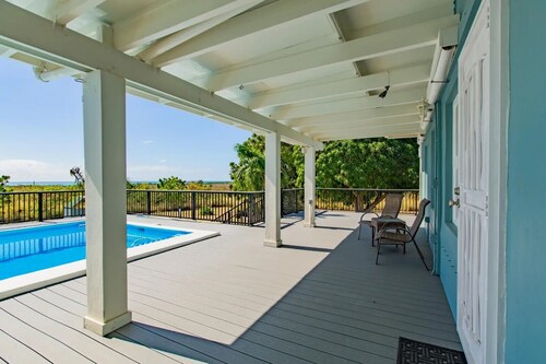 Charming 1-Bedroom Apartment on Beautiful St. Croix, USVI with Pool &amp; Ocean View