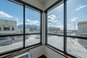 Interior - Columbia Falls Downtown Condo (Columbia Falls)