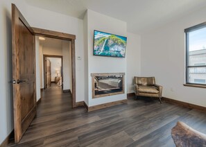 Interior - Columbia Falls Downtown Condo (Columbia Falls)