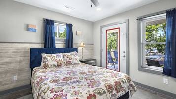 House, Multiple Beds, Patio (Bass Point Bliss) | 2 bedrooms, individually decorated, individually furnished, bed sheets