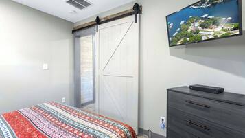 House, Multiple Beds, Patio (Bass Point Bliss) | 2 bedrooms, individually decorated, individually furnished, bed sheets