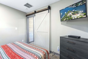 House, Multiple Beds, Patio (Bass Point Bliss) | 2 bedrooms, individually decorated, individually furnished, bed sheets