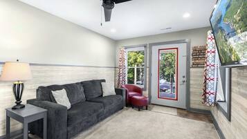 House, Multiple Beds, Patio (Bass Point Bliss) | Living area | 42-inch flat-screen TV with digital channels