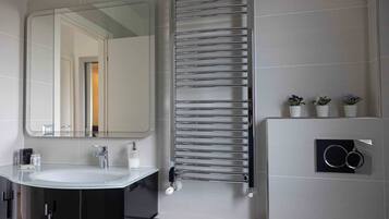 Bidet