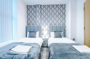 2 bedrooms, iron/ironing board, WiFi, bed sheets