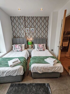 2 soverom, strykejern/-brett, wi-fi og sengetøy