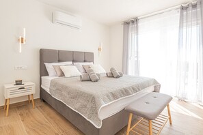 4 Schlafzimmer, Bügeleisen/Bügelbrett, kostenloses WLAN, Bettwäsche
