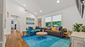 Televisor intel·ligent i llar de foc