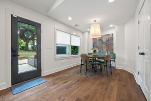 Dining - 3BR House - Mins from Downtown Decatur (Decatur)