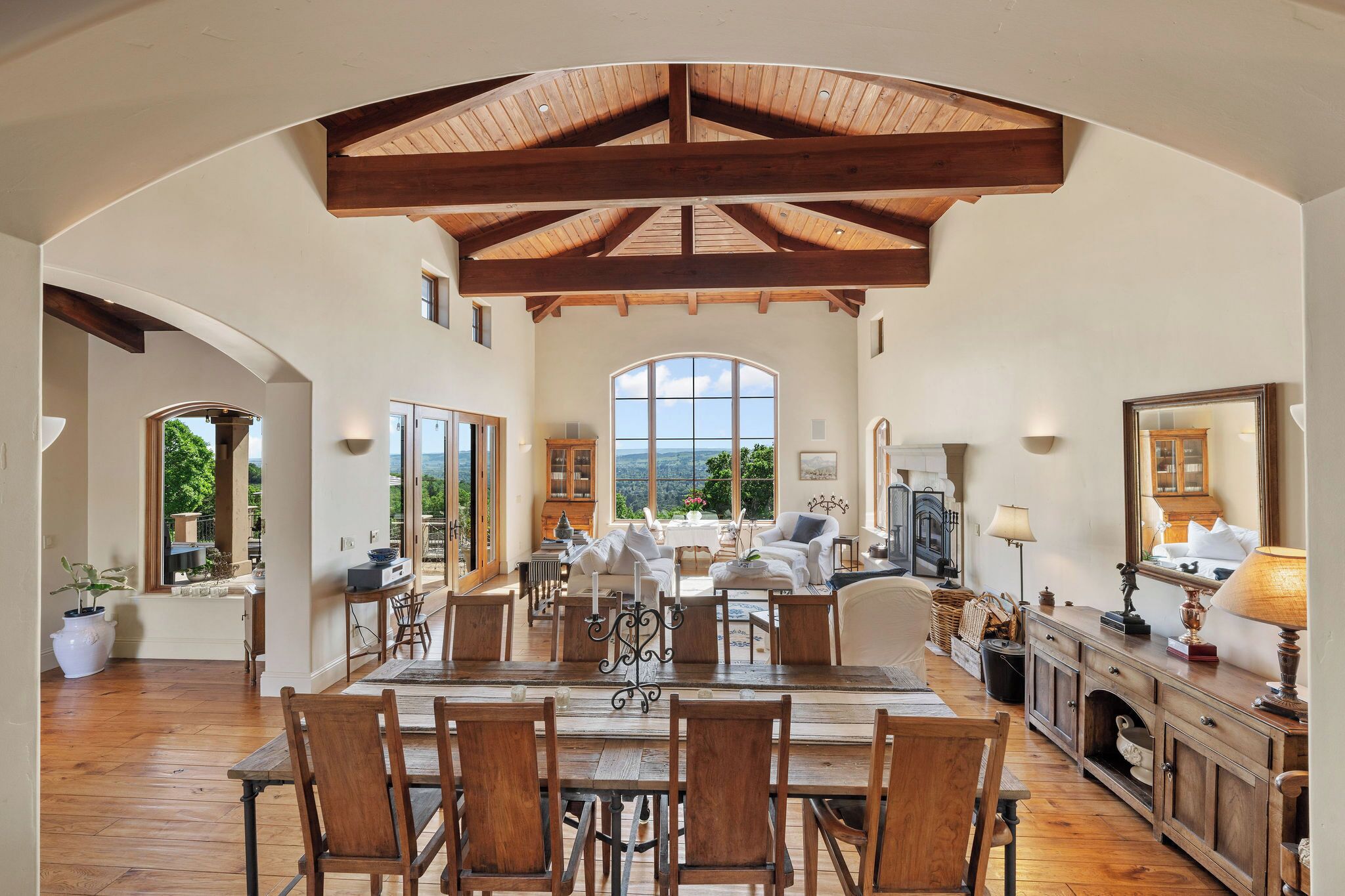 Heart Of Oaks Ranch - A Private Hilltop Wine Country Retreat - Sonoma, CA