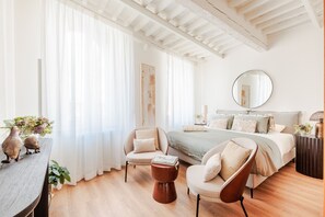 1 chambre, fer et planche à repasser, draps fournis