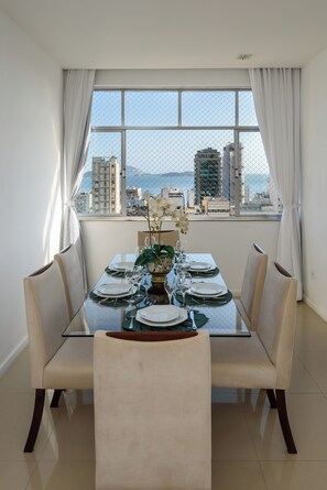 Dining - Ipanema - Cozy Apartment with Beautiful Sea View (Ipanema Rio de Janeiro)