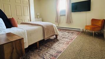 2 slaapkamers, een bureau, een strijkplank/strijkijzer, gratis wifi