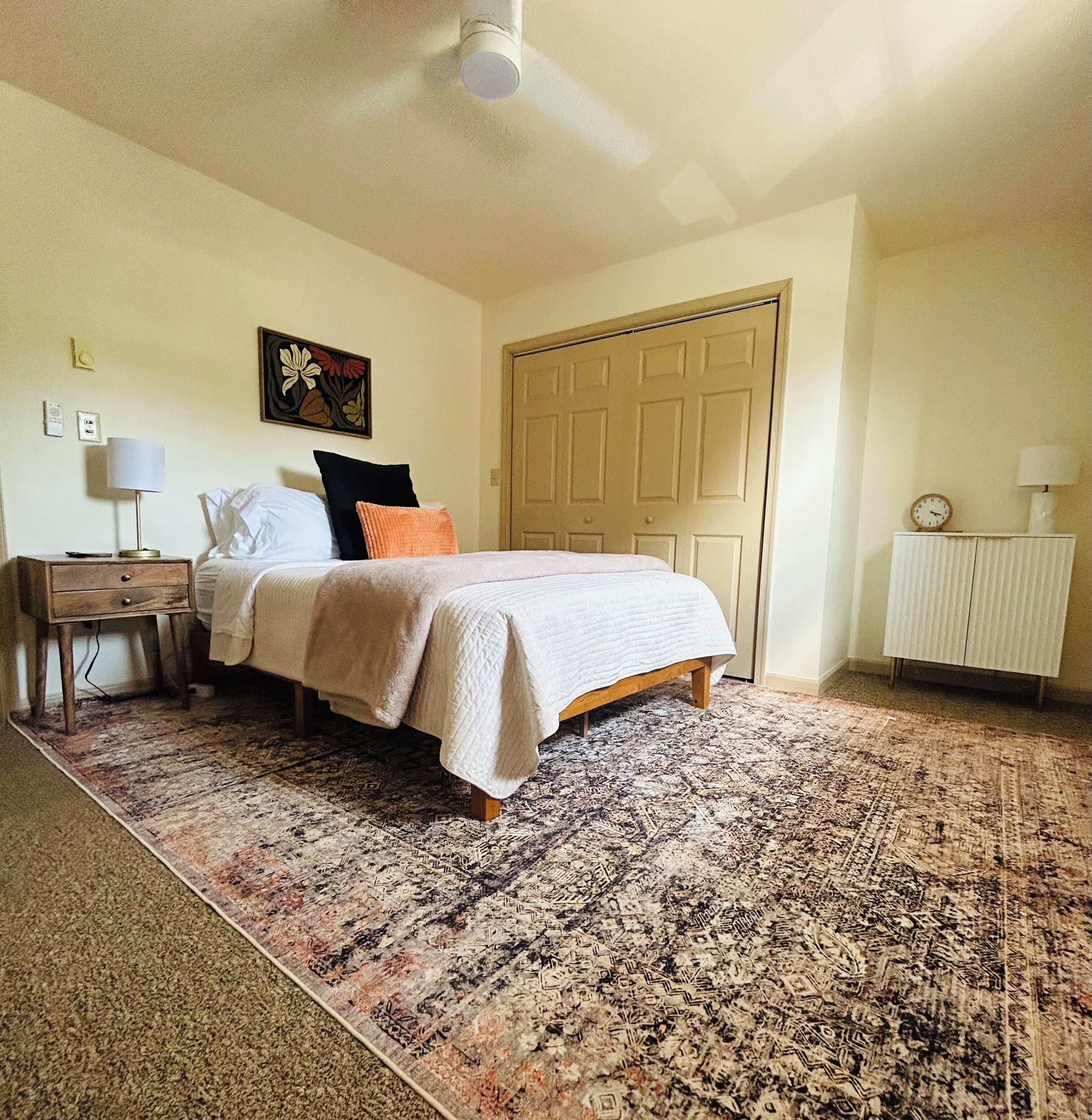 2 Schlafzimmer, Schreibtisch, Bügeleisen/Bügelbrett, kostenloses WLAN