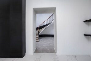 Interior detail - Château de la Roche (Vourles)