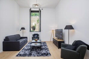 Living area - Château de la Roche (Vourles)