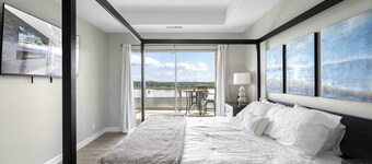 Emerald Bay Oasis Sleeps 6!