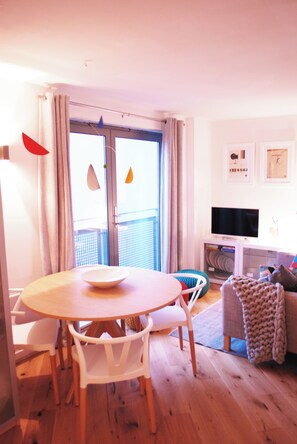 Interior - GREENWICH LUX STUDIO LONDON. 1-3months+. Central, From GBP288- GBP1620per mth (London)