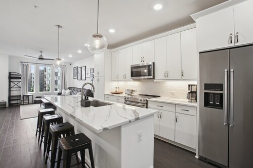 Luxury Condo in the Heart of Atlanta