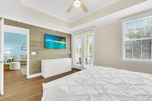 3 Schlafzimmer, Schreibtisch, Bügeleisen/Bügelbrett, WLAN
