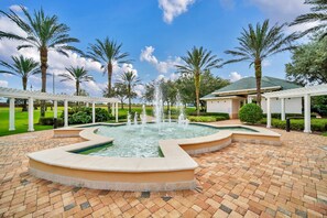 Property grounds - Perfect Reunion Condo Retreat - Dog Friendly! (Kissimmee)