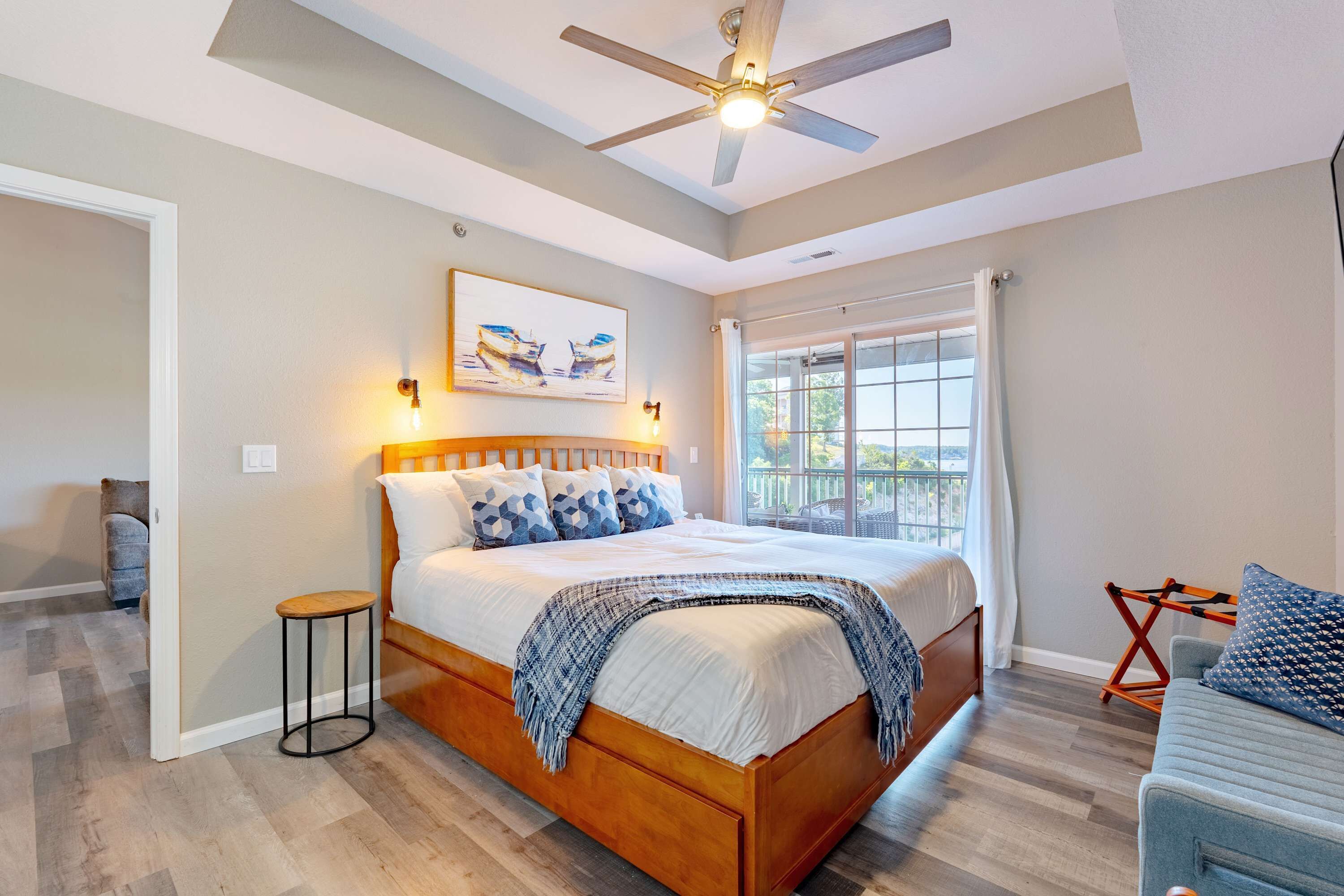 Condo, varias camas, balcón (Highland Shores Haven) | 2 habitaciones, decoración personalizada y muebles diferentes 