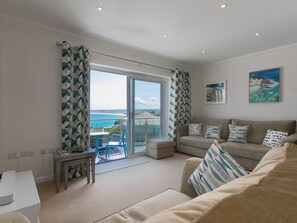 Living area - Skysail (St Ives)