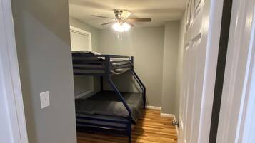 4 habitaciones, wifi y ropa de cama