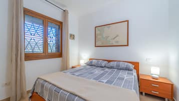 1 chambre, fer et planche Ă repasser, Wi-Fi, draps fournis