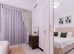 3 quartos, ferros/tábuas de passar roupa, Wi-Fi, roupa de cama