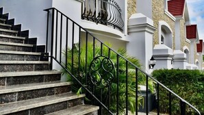 Front of property - Five Homes Hotel (Abuja)
