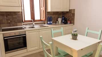 Oven, stovetop, dishwasher, highchair