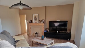 Living area - GÎTE SARAZAC (Mayac)