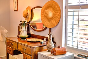 Apartment | Interior detail - Apartment in Burnham With River Views (Burnham-on-Crouch)