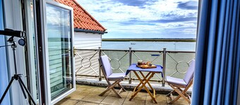 Apartment in Burnham With River Views
