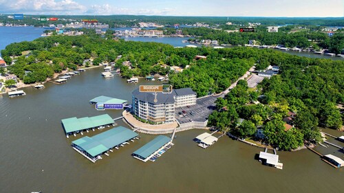 Seascape Cove Waterfront!