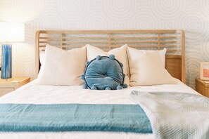 Basic Apartment, Balcony | 3 bedrooms, iron/ironing board, free WiFi - Hamilton Cay Reserve at Bermuda Bay (Kill Devil Hills)