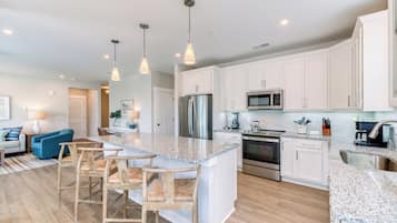 Comfort Apartment, Balcony | Private kitchen