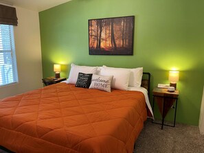 1 bedroom, desk, iron/ironing board, WiFi