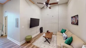 Books - ADA|2BR|Warehouse Suite|Exposed Brick|Modern Theme (Louiseville)