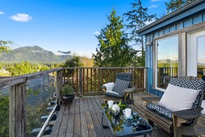 Property grounds - Raven's Treehouse-D.T, Tonquin, Mountain/Ocean View (Tofino)