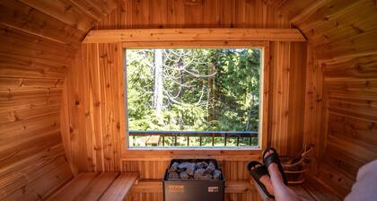 Suite Ucluelet - Romantic Couples Getaway-Sauna!