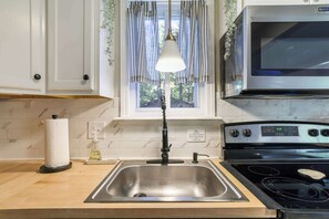 Coffee/tea maker, fridge, microwave, oven - Chic Pocono Escape | Hot Tub | Fire Pit | Pool (Tobyhanna)