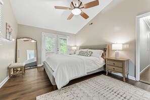 4 chambres, bureau, fer et planche à repasser, Wi-Fi gratuit