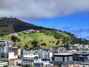 สตูดิโอ, หลายห้องนอน, วิวเมือง | บริเวณภายนอก