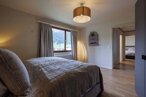 3 Schlafzimmer, Schreibtisch, WLAN, Bettwäsche